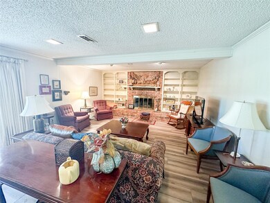 606 E Collins St, Decatur, TX 76234 - photo 6