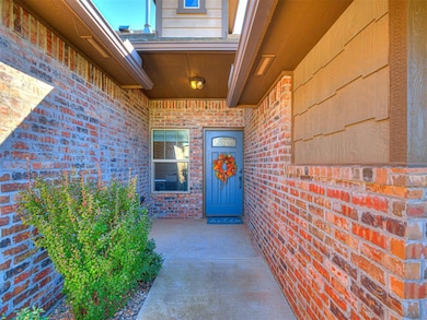 2800 Cedar Creek Dr, Moore, OK 73160 - photo 6