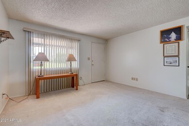 6-web-or-mls-14439 N 32nd Pl-6