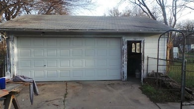 212 W 4th St, Weatherford, TX 76086 - photo 4