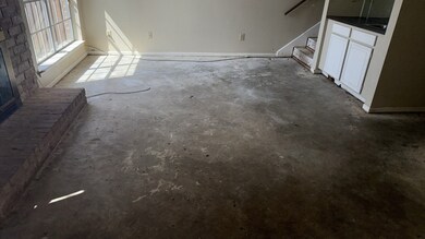 4713 Indian Trail unit 4, Baytown, TX 77521 - photo 4