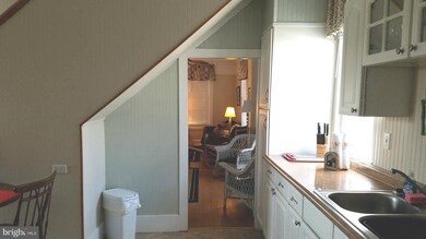 209 Hawthorn St, Colonial Beach, VA 22443 - photo 7