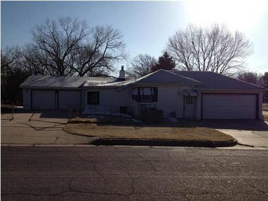 4 car attached garages