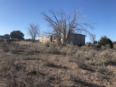 2225 W Harris Rd, Paulden, AZ 86334 - photo 4