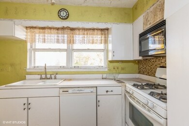 910 Ash St, Flossmoor, IL 60422 - photo 6