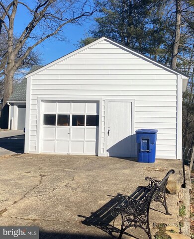 1115 Summit Ave, Front Royal, VA 22630 - photo 3