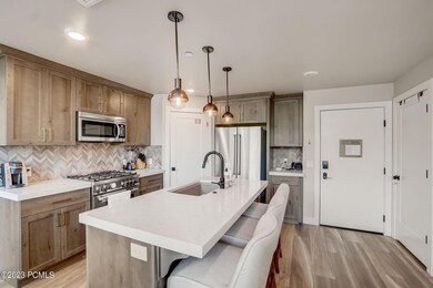 8-web-or-mls-W Peace Tree Trail-008