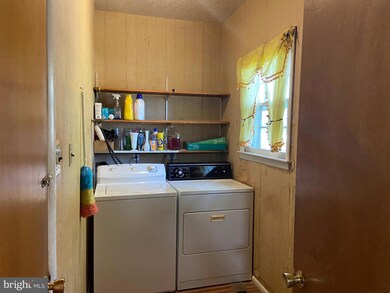 27 E Kennedy Dr, Clementon, NJ 08021 - photo 5