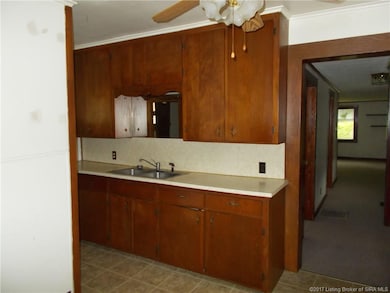 1404 Ekin Ave, New Albany, IN 47150 - photo 5