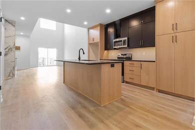 22518 W 93rd St, Lenexa, KS 66227 - photo 5