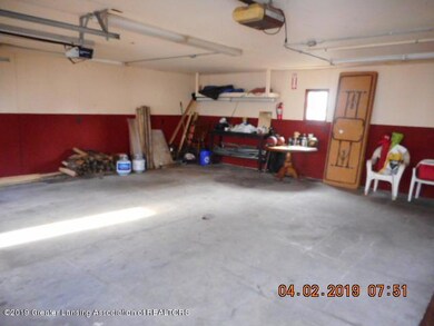 6039 Schafer Rd, Lansing, MI 48911 - photo 7