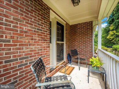 903 Mclendon Dr, Frederick, MD 21702 - photo 2