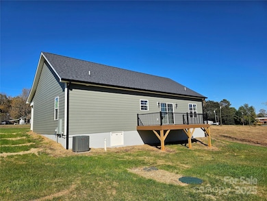 2937 Frank Whisnant Rd, Morganton, NC 28655 - photo 2