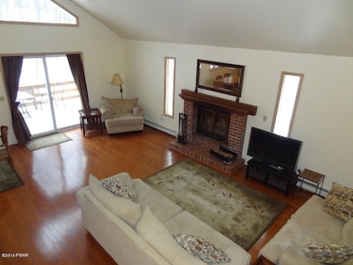 107 Saint Moritz Dr, Tafton, PA 18464 - photo 7