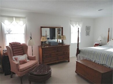 617 Washington St unit 104, Wellesley, MA 02482 - photo 6