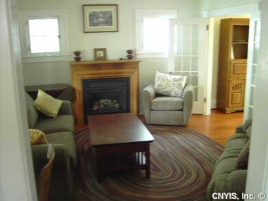 Living Room Gas fireplace
