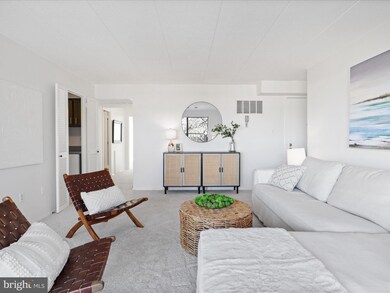 2626 Fort Farnsworth Rd unit 202, Alexandria, VA 22303 - photo 2