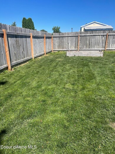 Large Fenced Yard