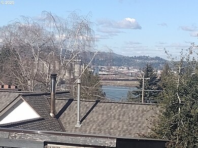 411 W E St, Rainier, OR 97048 - photo 5