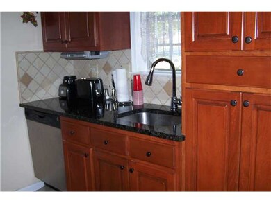 Brand new Kitchen woth Granite counters, wonderful
