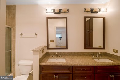 2344 Paddock Ln, Reston, VA 20191 - photo 2