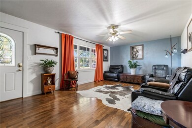 905 NW 10th St, Bentonville, AR 72712 - photo 6