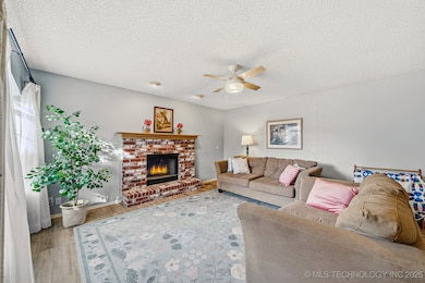 7405 W 34th Place, Tulsa, OK 74107 - photo 7