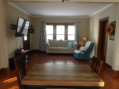 Dining/Living room