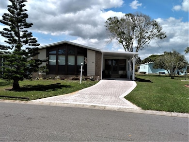 820 Oleander Cir, Sebastian, FL 32976 - photo 2