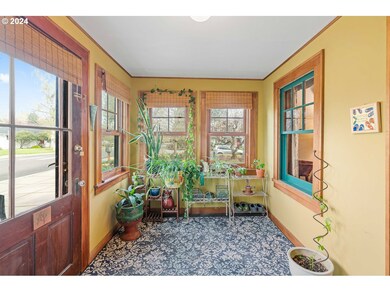 1338 N Maple St, Canby, OR 97013 - photo 3