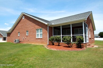 1049 Dearborn Ct, Winterville, NC 28590 - photo 3