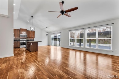 243 Lonepine Dr, Wentzville, MO 63385 - photo 4