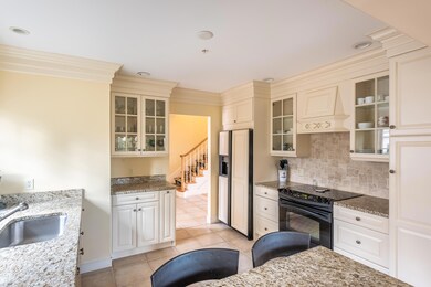 211 dunrobin LOW-RES-12