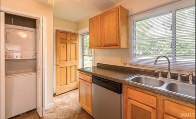 106 S Roosevelt St, Bloomington, IN 47408 - photo 7