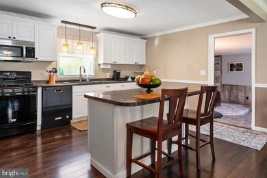 1107 Marlboro Rd, Lothian, MD 20711 - photo 4