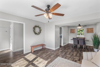 211 Spruce Ct, Jacksonville, NC 28546 - photo 7