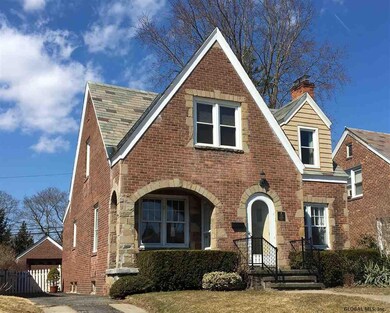 130 Fleetwood Ave, Albany, NY 12209 - photo 2