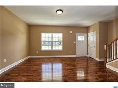 2105 Oak St, Wilmington, DE 19808 - photo 3