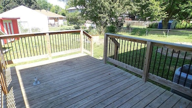 623 E 18th St N, Newton, IA 50208 - photo 3