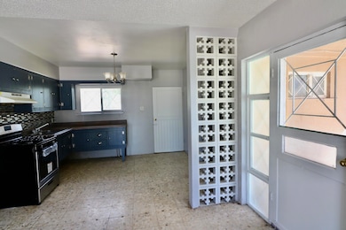 406 Lesa Ln, El Paso, TX 79915 - photo 7