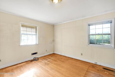 1013GlenleaDriveInterior-2