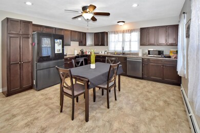 919 W Central Ave, Minot, ND 58701 - photo 2