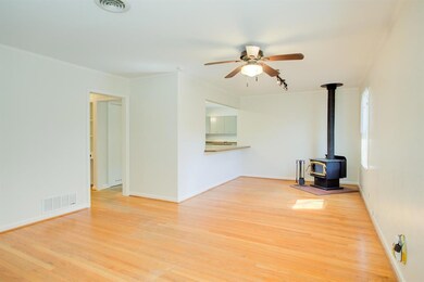 6906 E Mockingbird Ln, Dallas, TX 75214 - photo 2