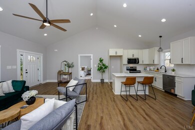 2249 Lipscomb Rd, Moneta, VA 24121 - photo 5