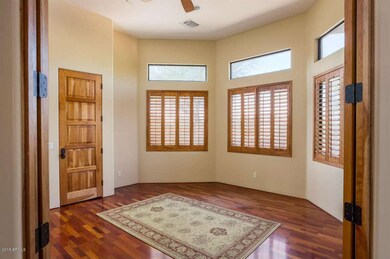 16X15 OFFICE/BEDROOM RIGHT OFF ENTRY