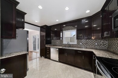 20345 Brandermill Dr, Germantown, MD 20876 - photo 7