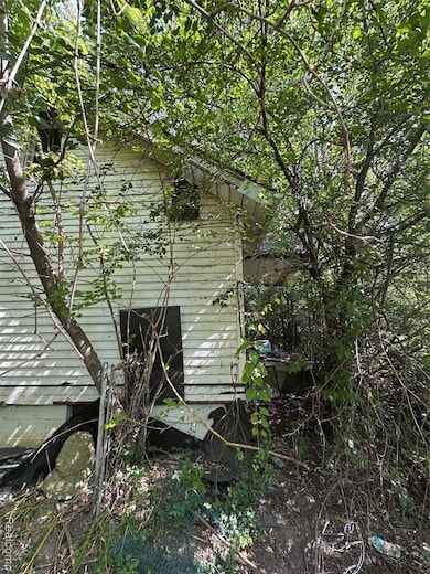 3149 Whittier Ave, Flint, MI 48506 - photo 3