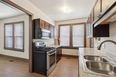 1925 Francis Ave, Des Moines, IA 50314 - photo 3