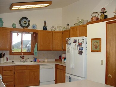 228 Gcr 6005, Granby, CO 80446 - photo 3