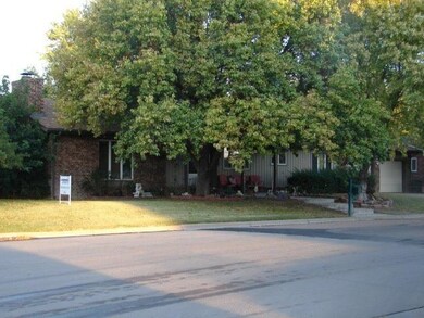 1409 S Jefferson St, Hugoton, KS 67951 - photo 5